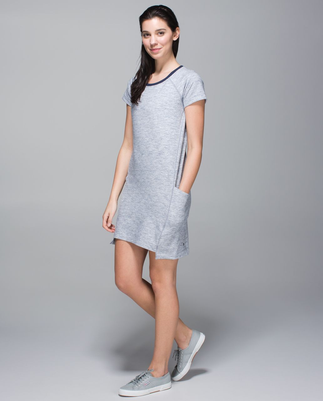 Lululemon Cut Above Dress - Heathered Space Dyed Gris / Deep Navy