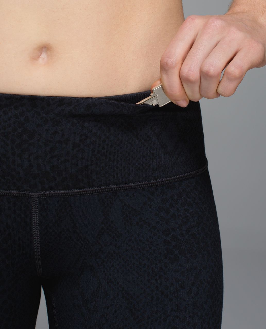 Lululemon Wunder Under Pant *Full-On Luon - Desert Snake Deep Coal Black