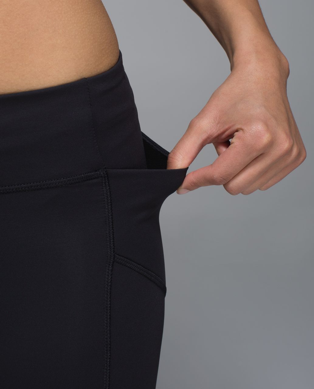 Lululemon Stash It Crop - Black