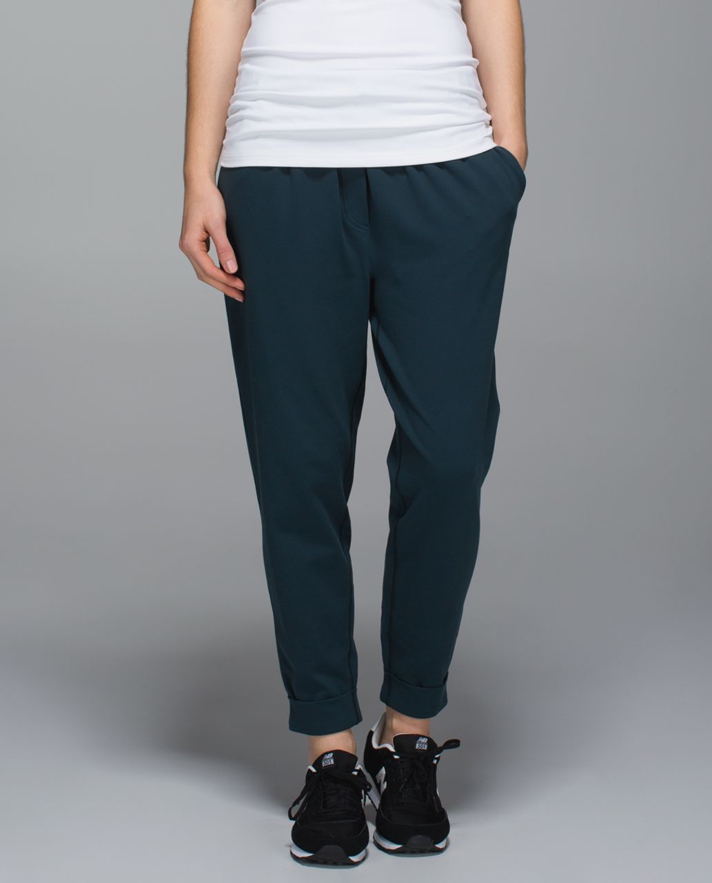 lululemon jet crop