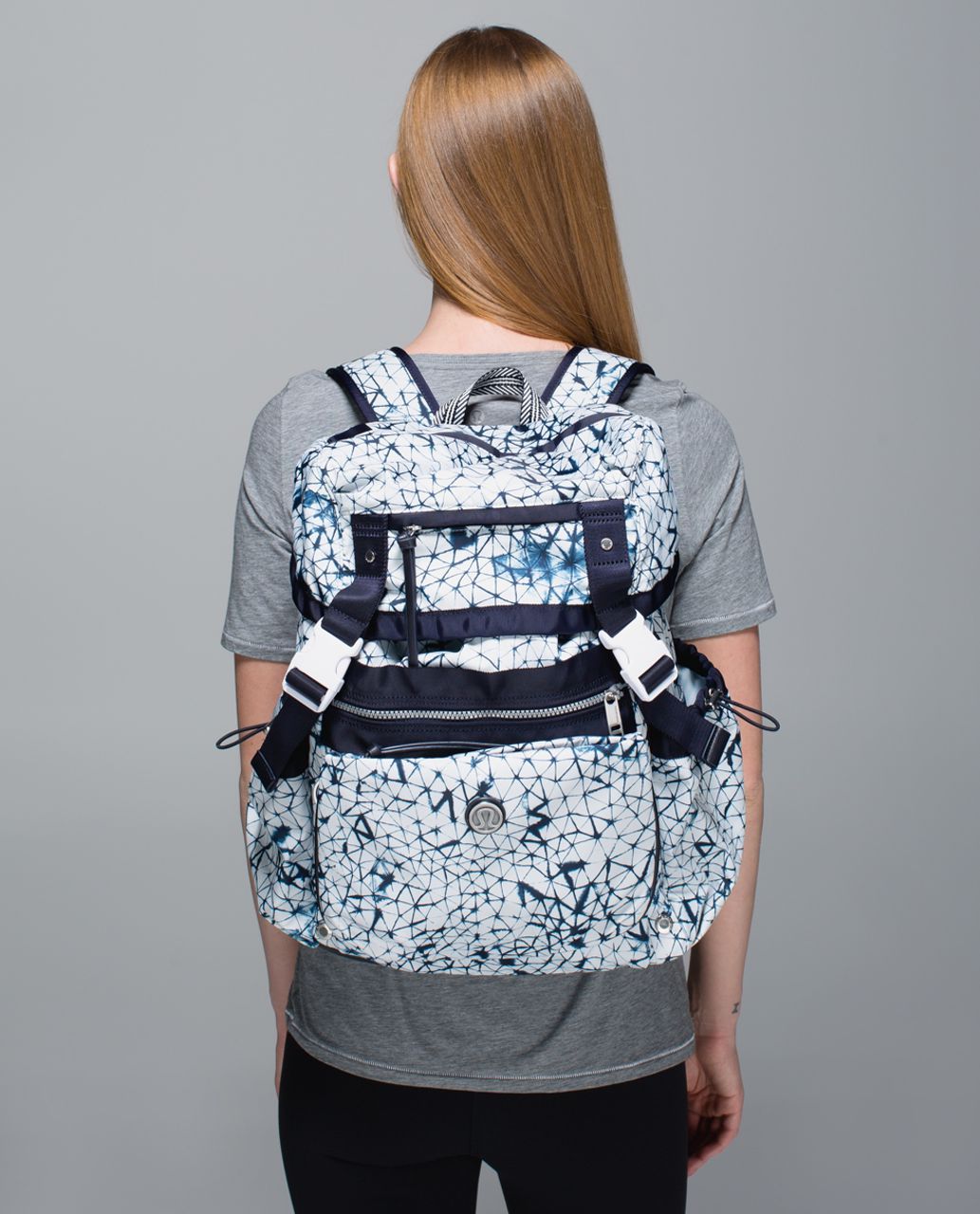 Lululemon Travelling Yogini Rucksack *Polyester - Star Crushed White Deep Navy / Naval Blue