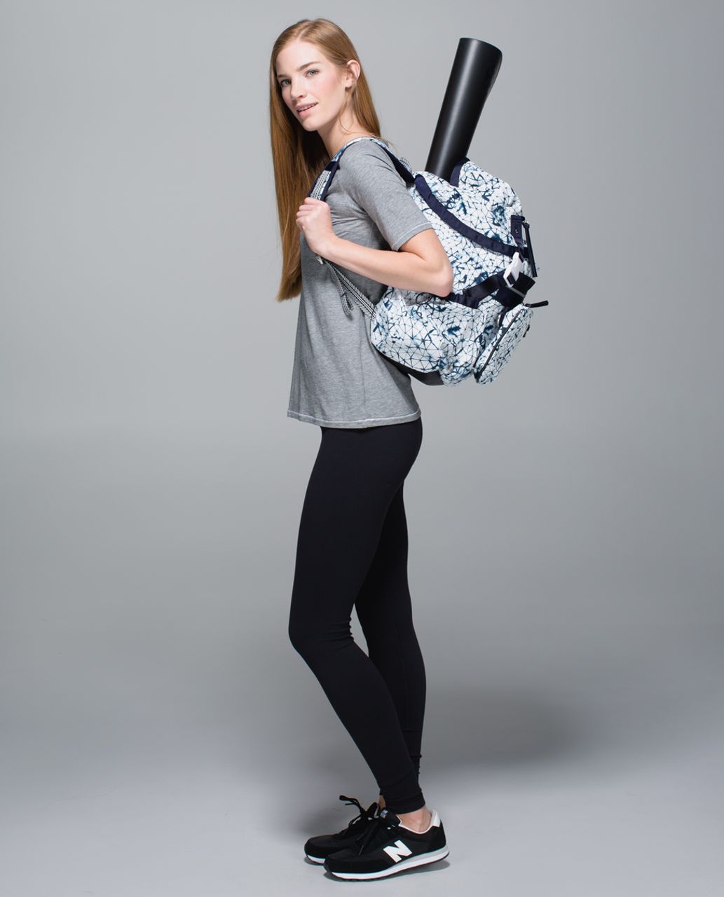 Lululemon Travelling Yogini Rucksack *Polyester - Star Crushed White Deep Navy / Naval Blue