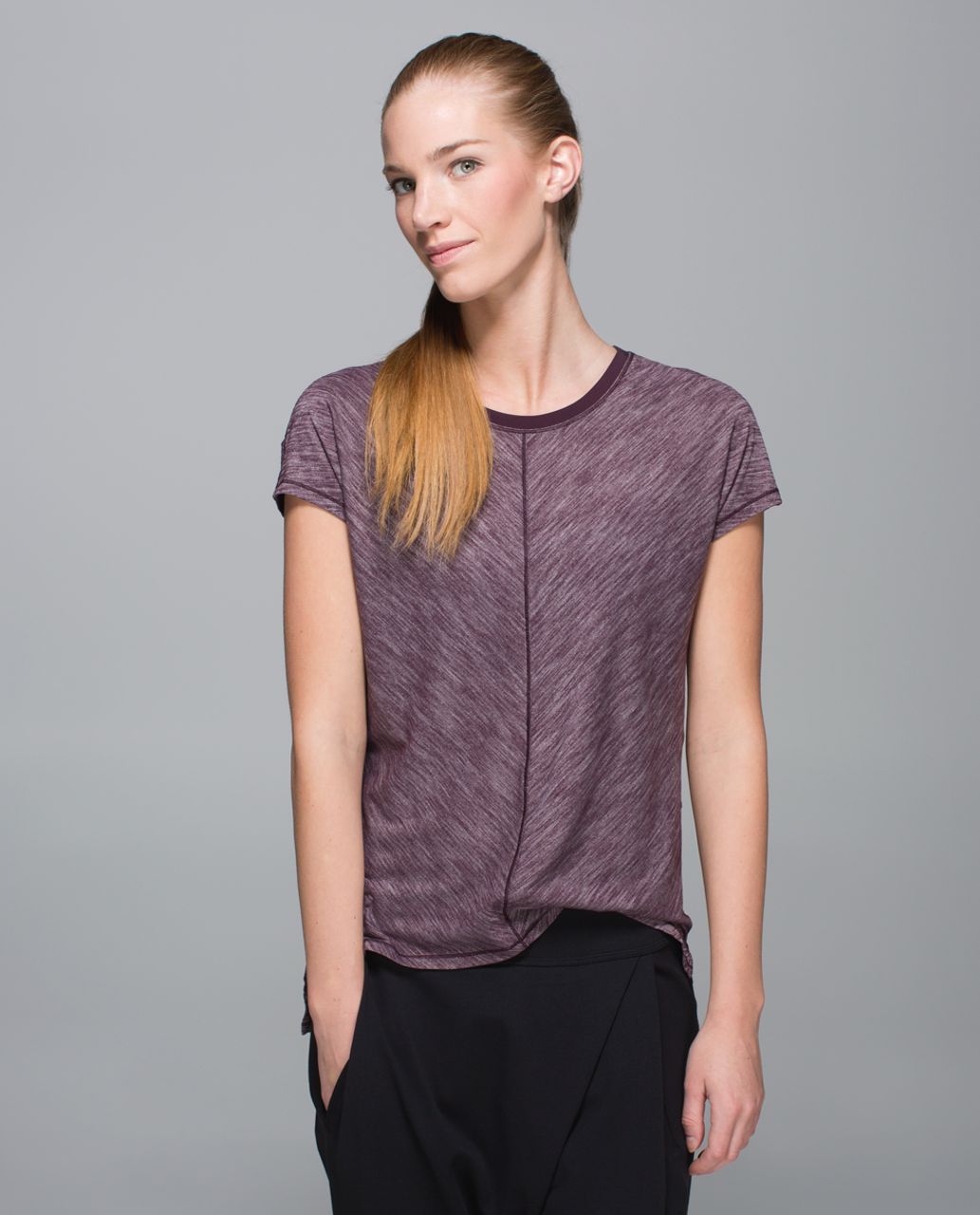 Lululemon Retreat Tee - Heathered Black Cherry / Black