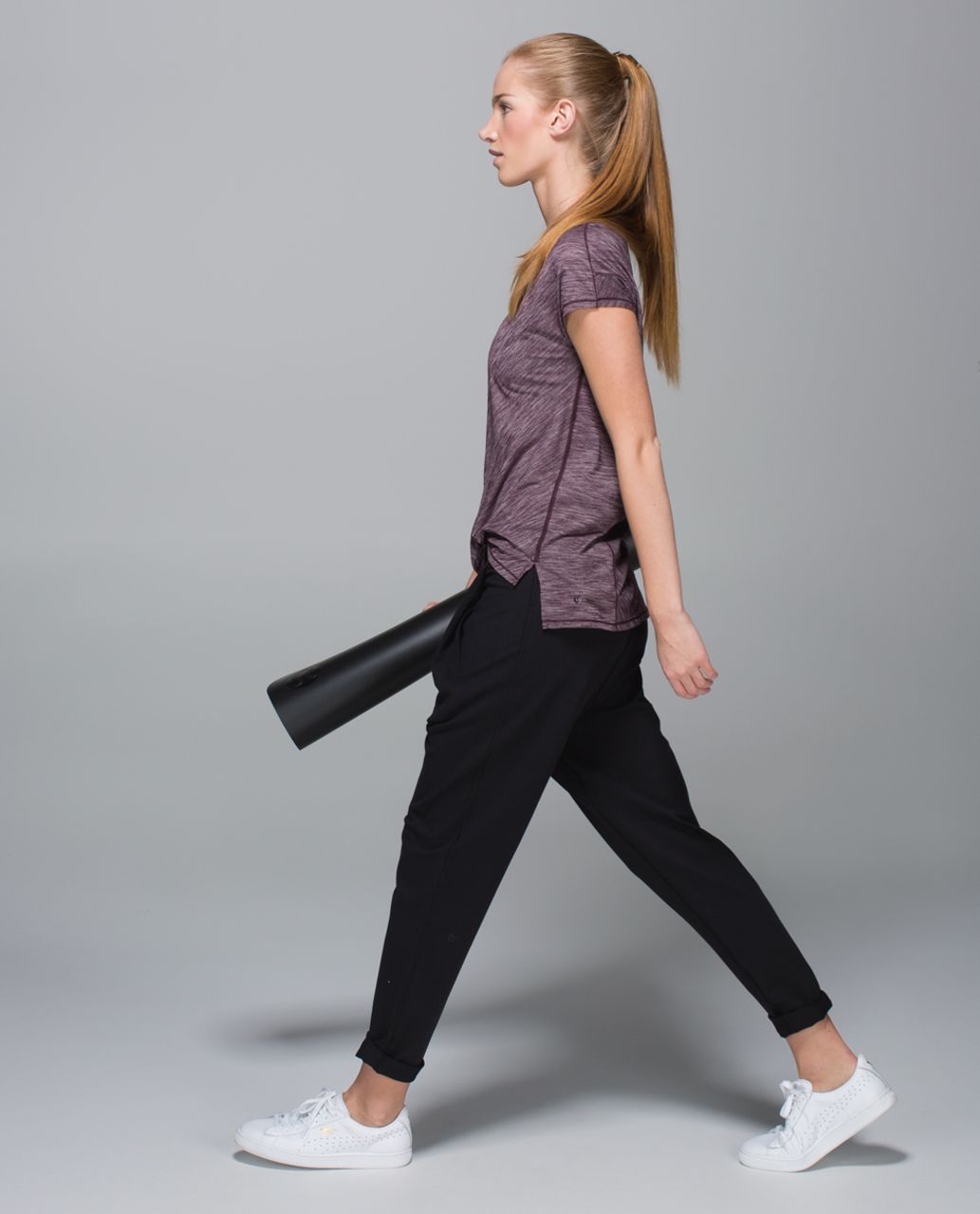 Lululemon Retreat Tee - Heathered Black Cherry / Black