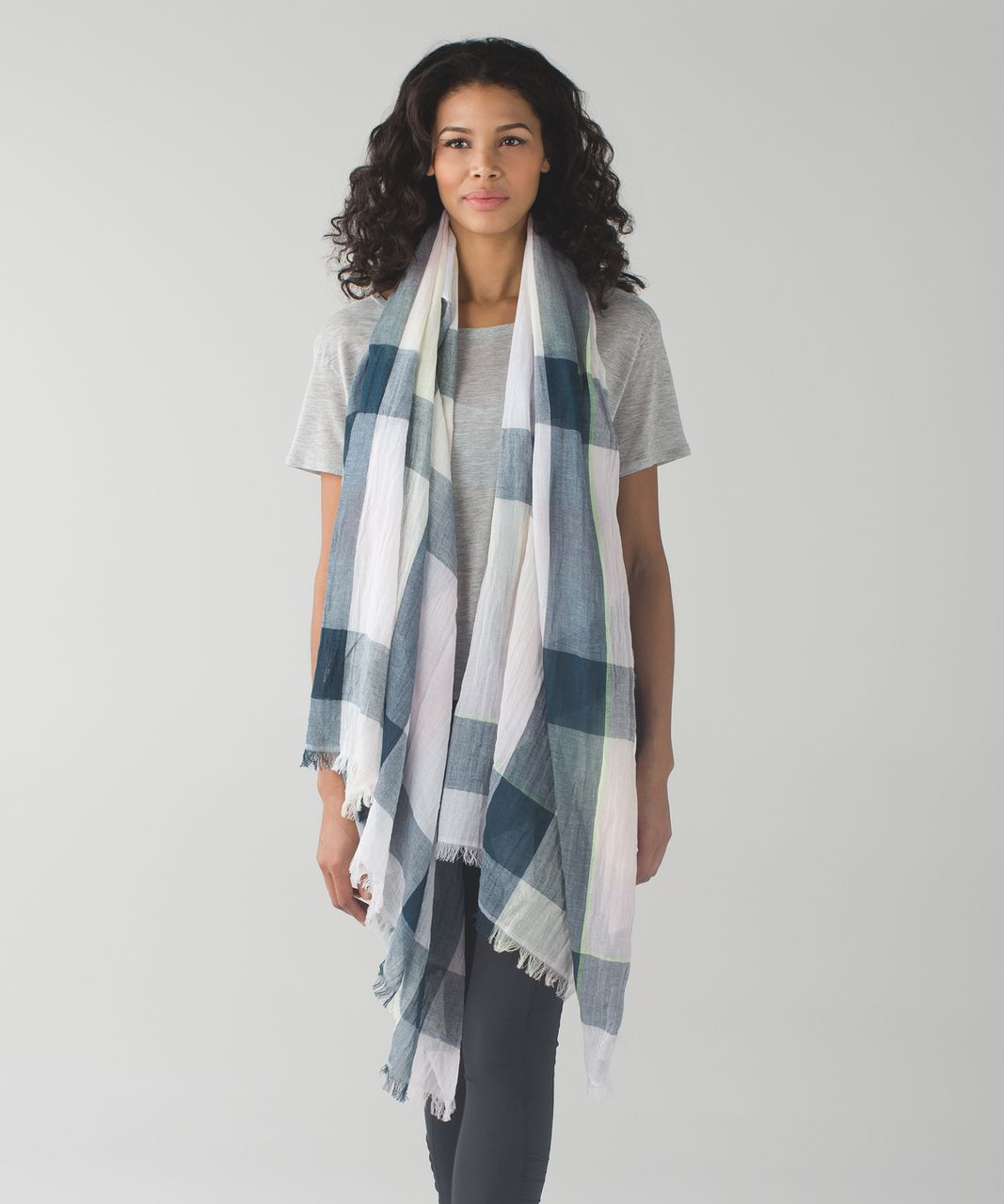 Lululemon Warrior Scarf - White / Parfait Pink / Alberta Lake