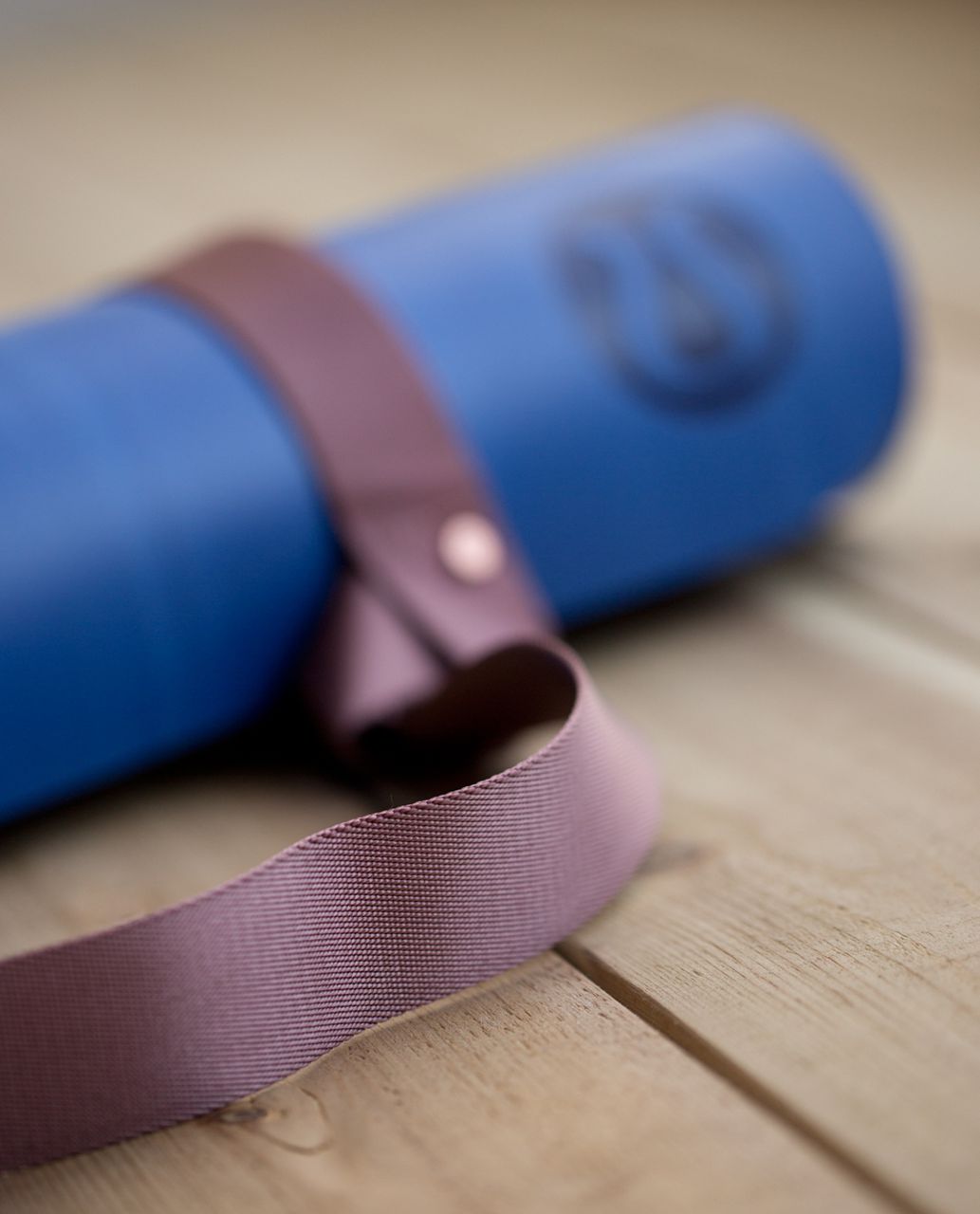 Lululemon Loop It Up Mat Strap - Bark Berry