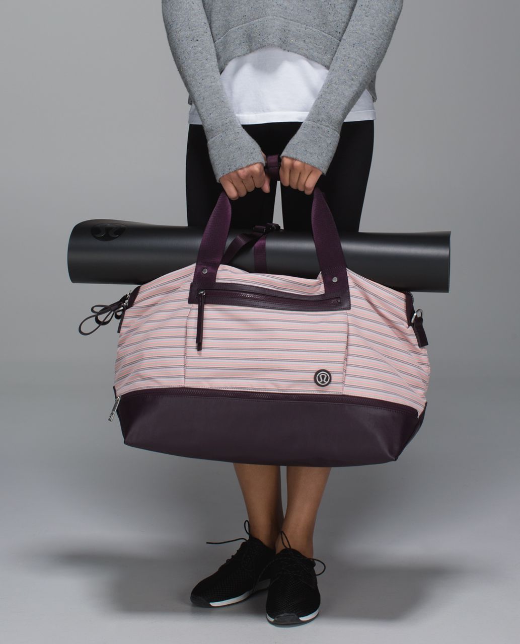 Lululemon Runaway Retreat Duffel - Dobby Stripe Butter Pink Black Cherry / Black Cherry