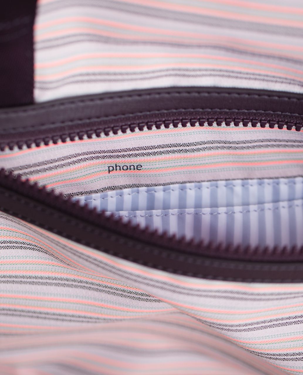 Lululemon Runaway Retreat Duffel - Dobby Stripe Butter Pink Black Cherry / Black Cherry