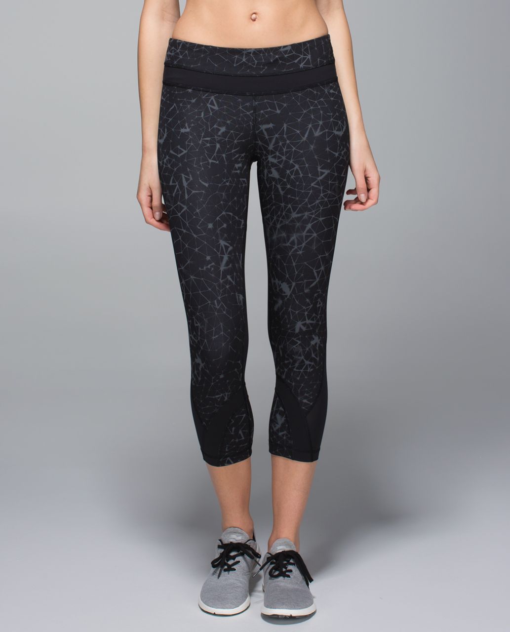 My Superficial Endeavors: Lululemon Run: Inspire Pullover & Run: Cross  Train Crop