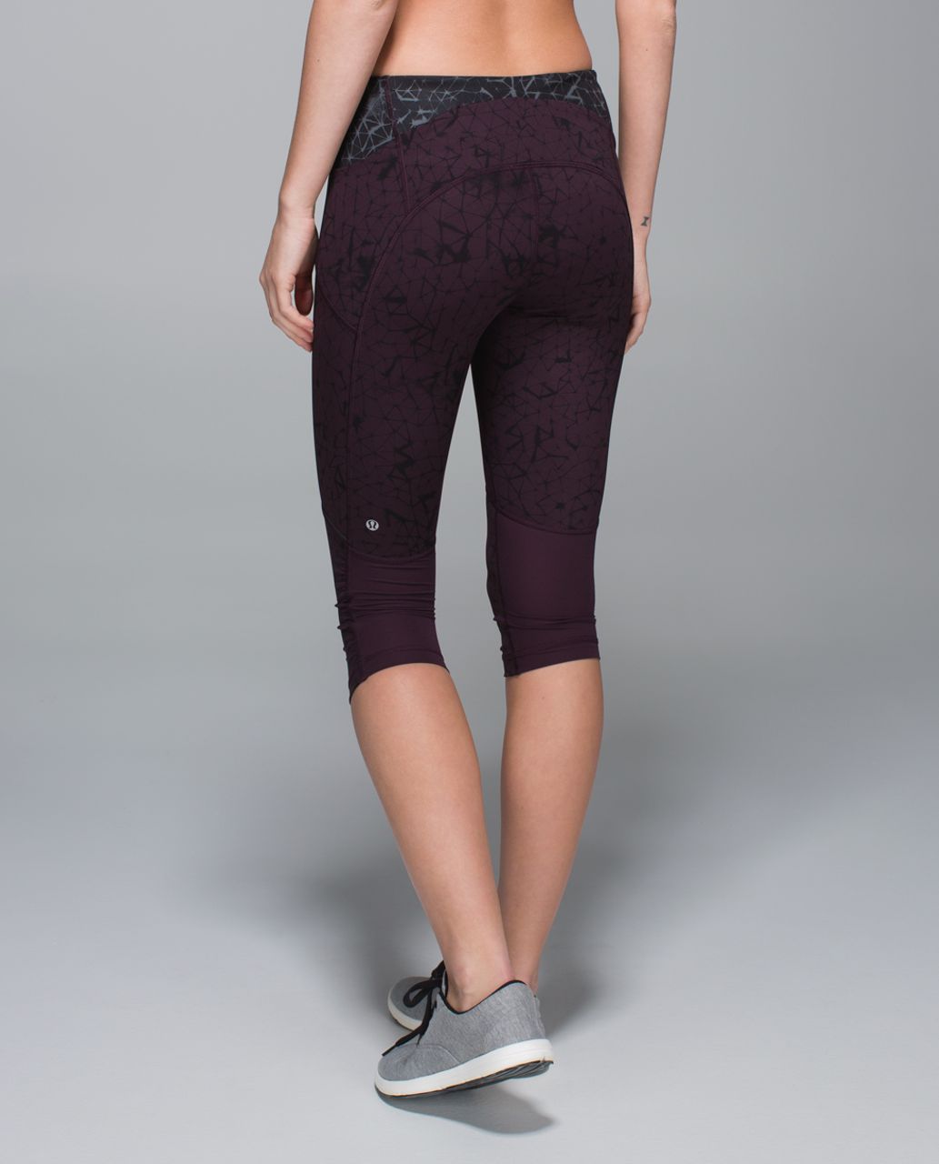 Lululemon Stash It Crop *Full-On Luxtreme - Star Crushed Black Cherry Black / Black Cherry