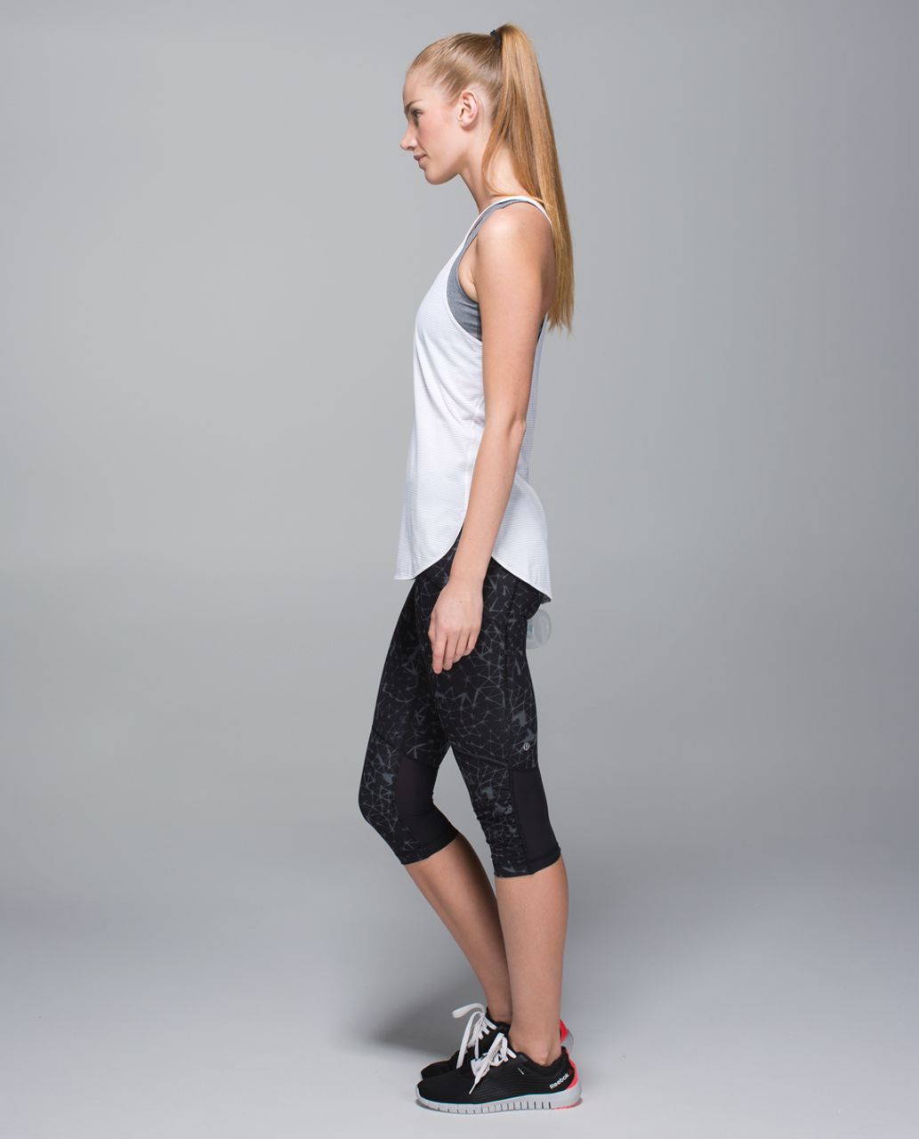 Lululemon Stash It Crop *Full-On Luxtreme - Star Crushed Coal Black / Black