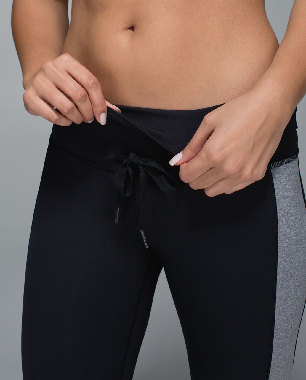 Lululemon Retreat 7/8 Pant - Black / Heathered Slate