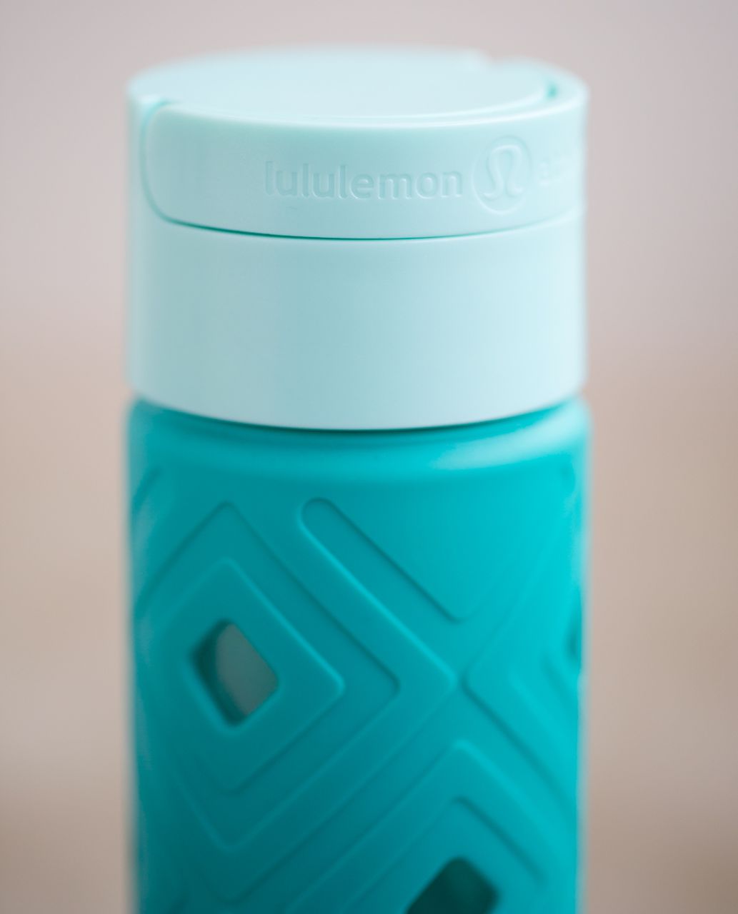 Lululemon Pure Focus Glass Water Bottle - Blue Tropics / Tranquil Blue