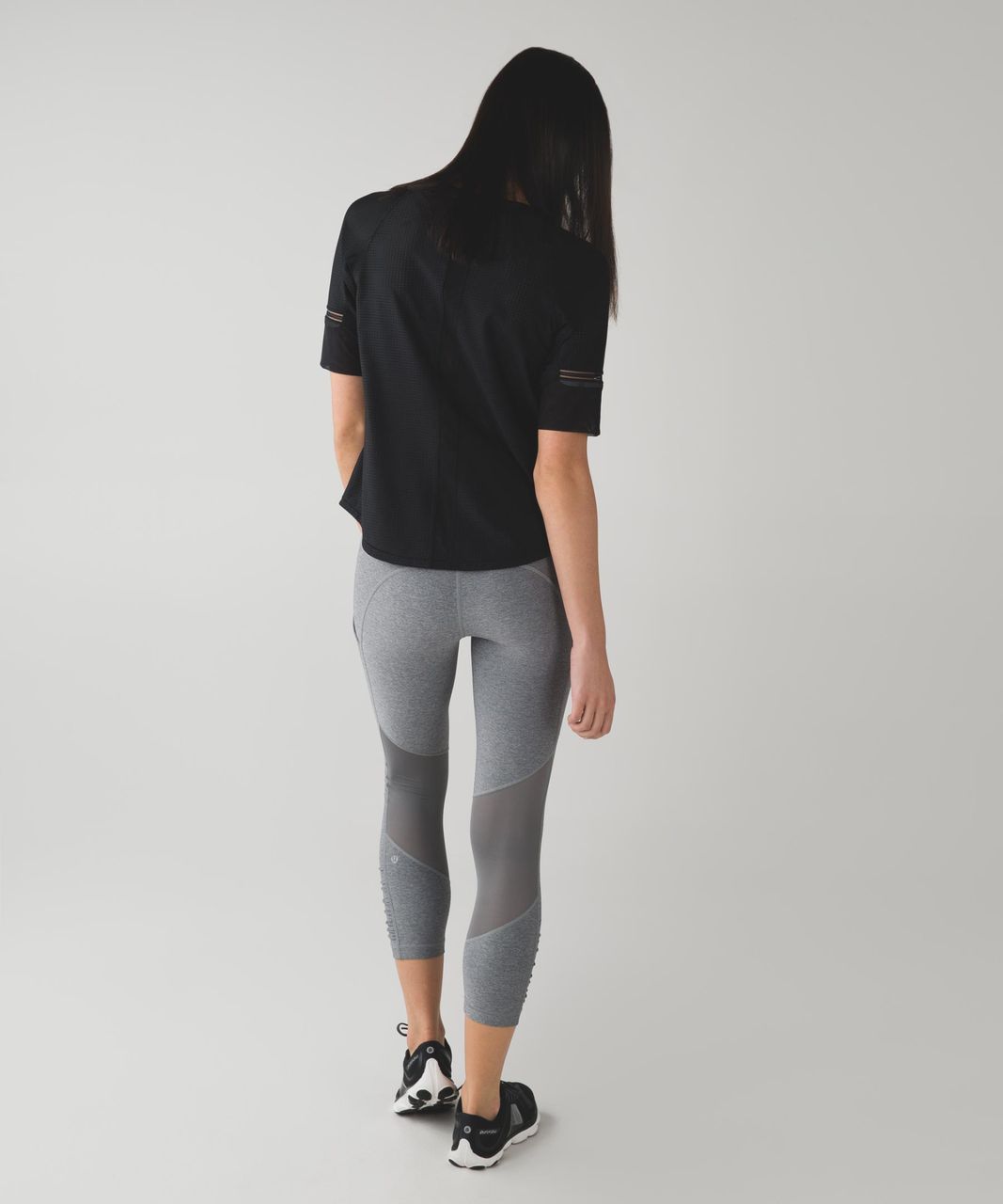 Lululemon Var-City 1/2 Sleeve - Black