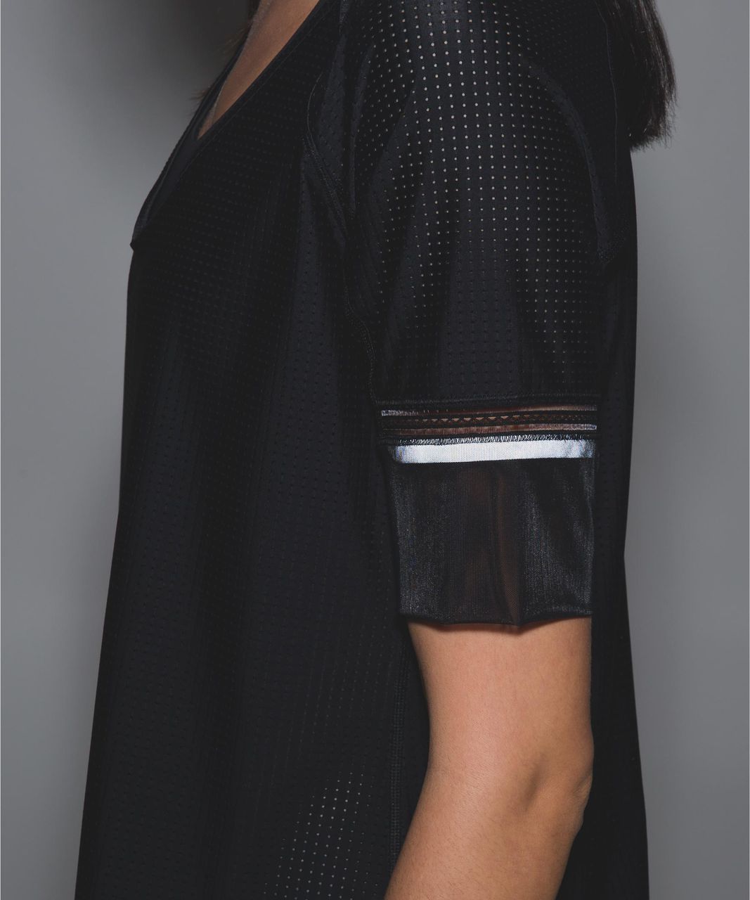 Lululemon Var-City 1/2 Sleeve - Black