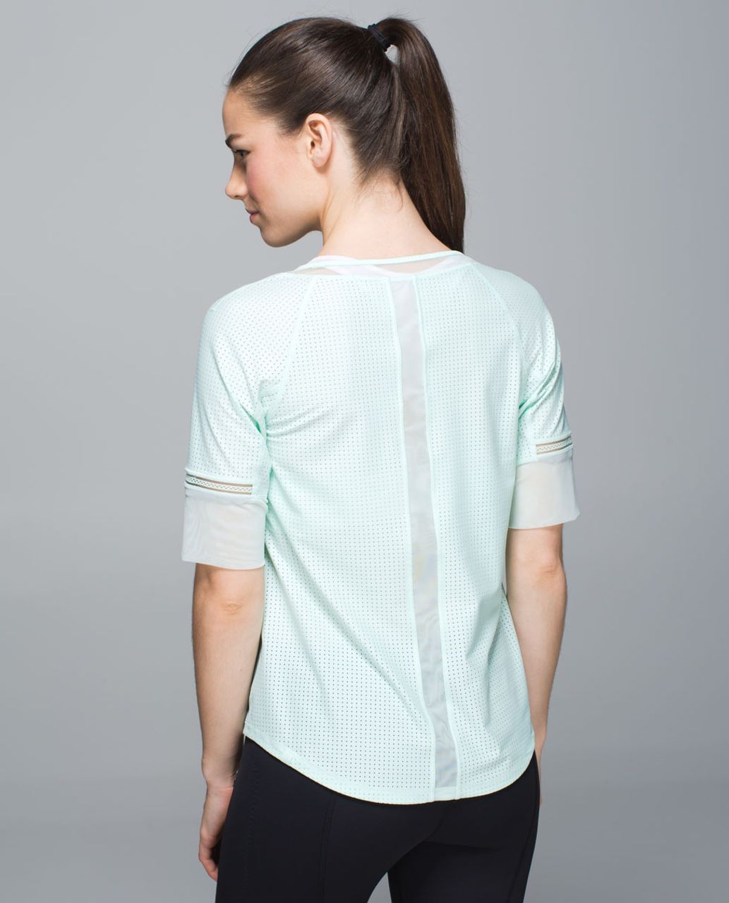 Lululemon Var-City 1/2 Sleeve - Sea Mist