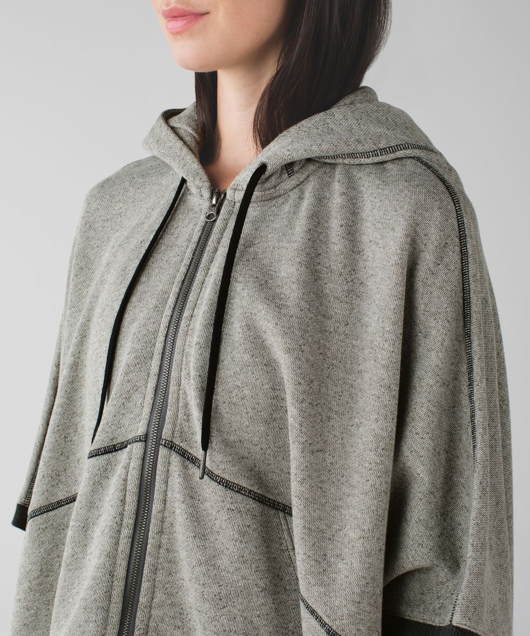 Lululemon In The Loop Poncho - Heathered Black / Heathered Dark Grey