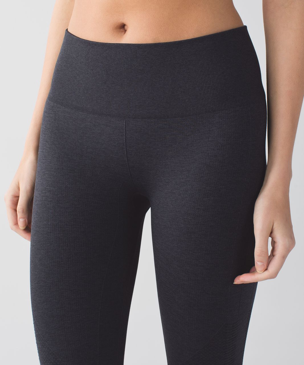 Lululemon In The Flow Crop Leggings Seamless Capri Ruched Yoga pants Size 6  