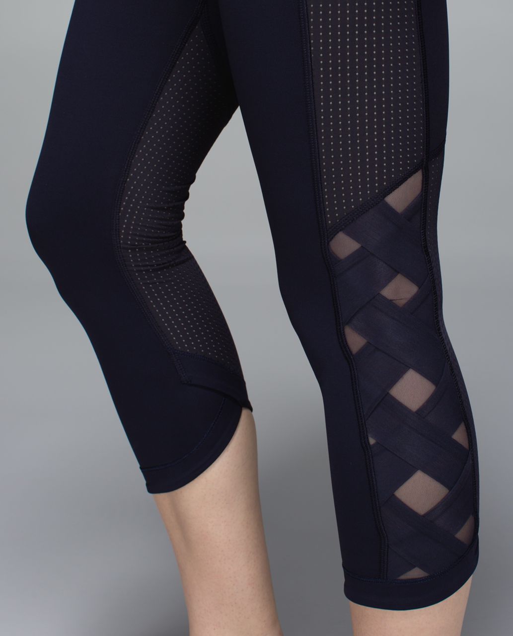 lululemon athletica, Pants & Jumpsuits, Lululemon Leggings 6 Black Pretty  Prism Var City Crop High Rise Mesh