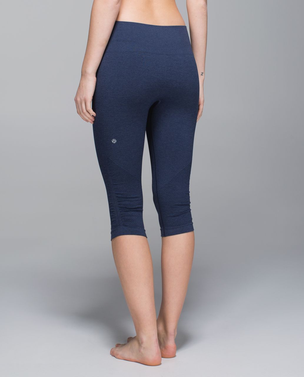 Lululemon Size In The Flow Crop II Leggings First Release Heathered Deep  Coal