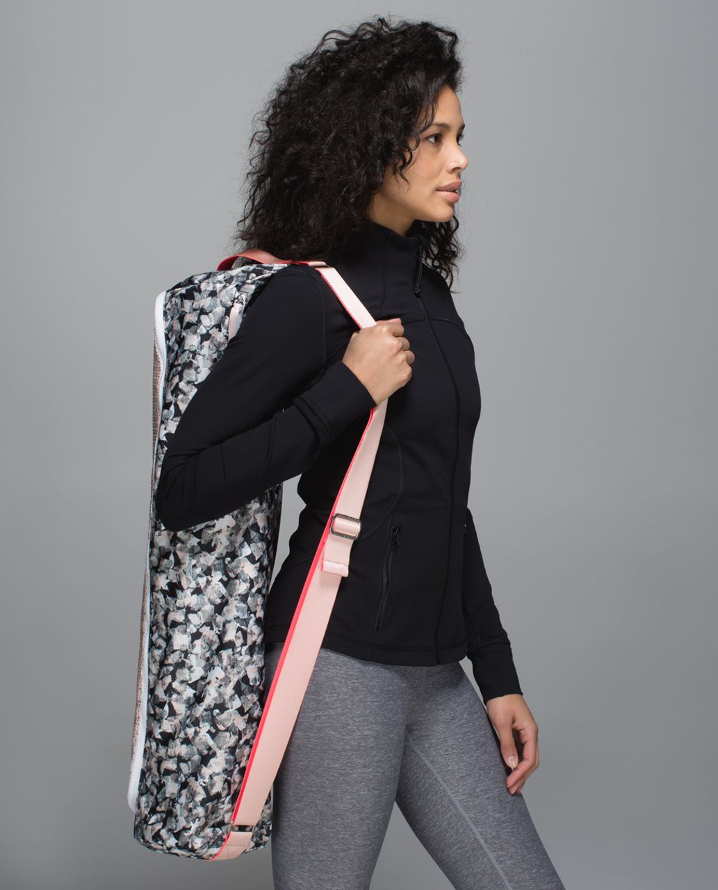 Lululemon Drishti Yoga Tote - Mystic Jungle Butter Pink Black / Butter Pink