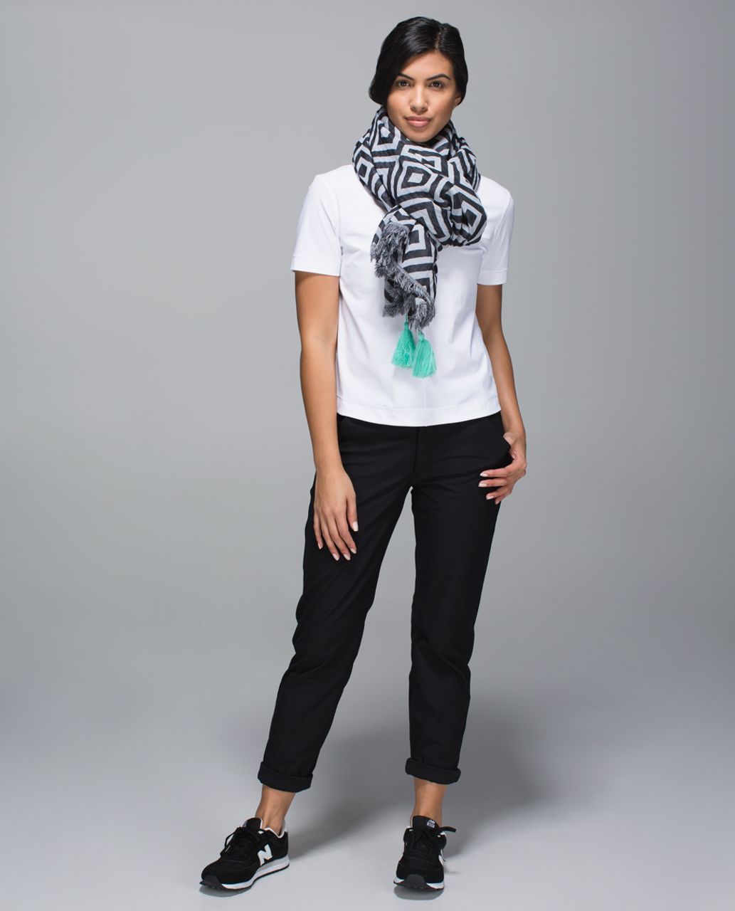 Lululemon Find Your Om Scarf - Black / Almost Blue / Menthol