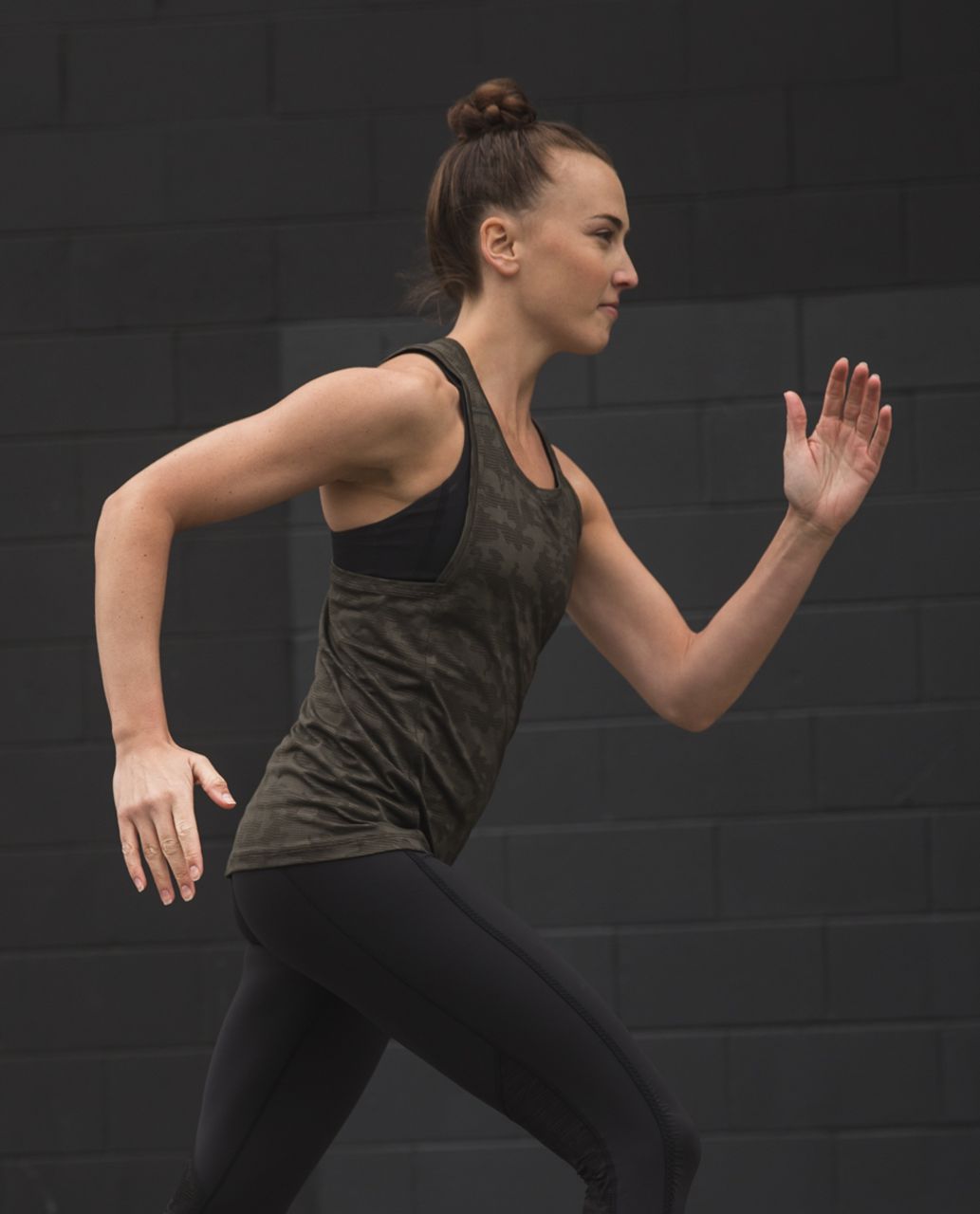 Lululemon Run For Days Tank - Deep Camo