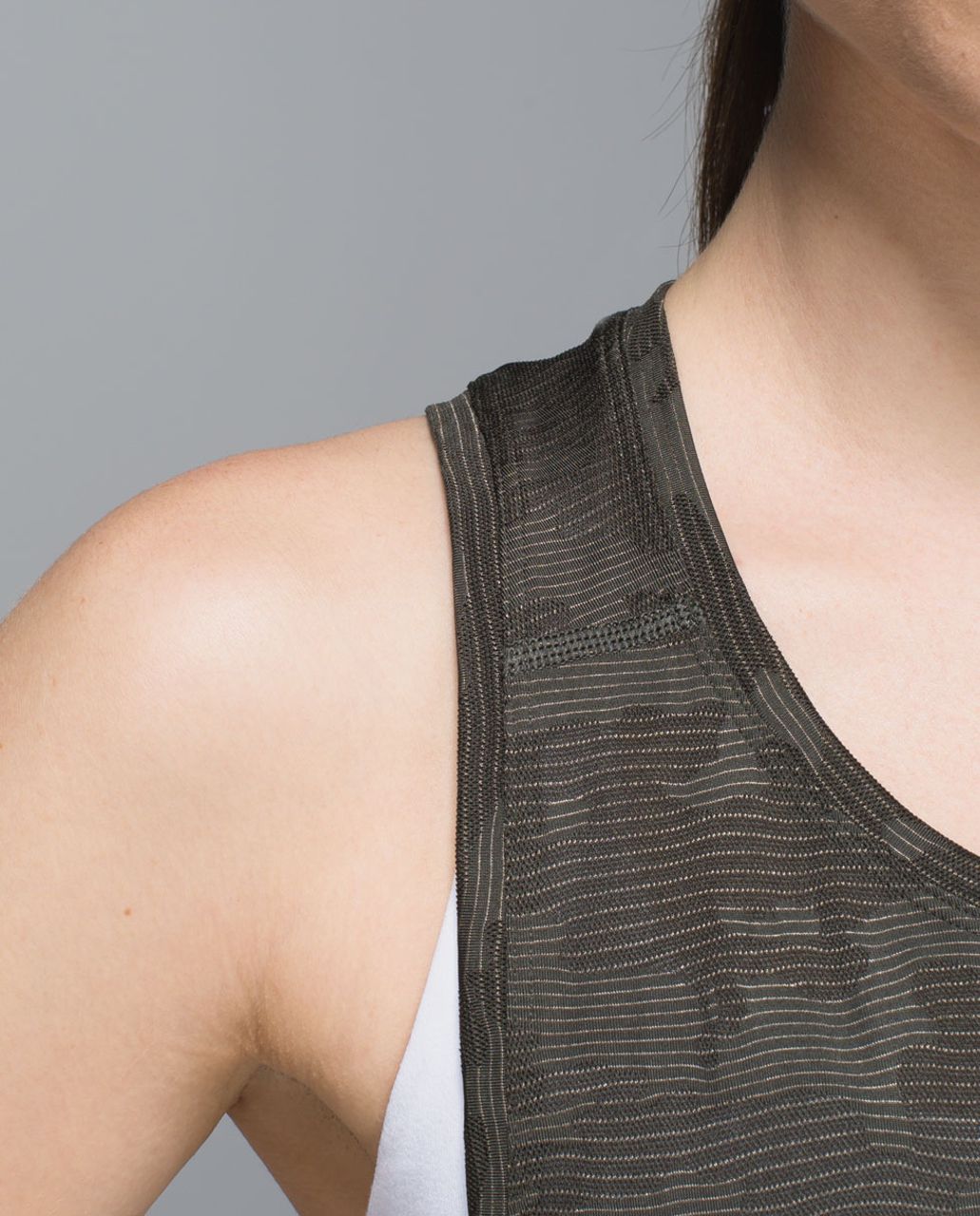 Lululemon Run For Days Tank - Deep Camo