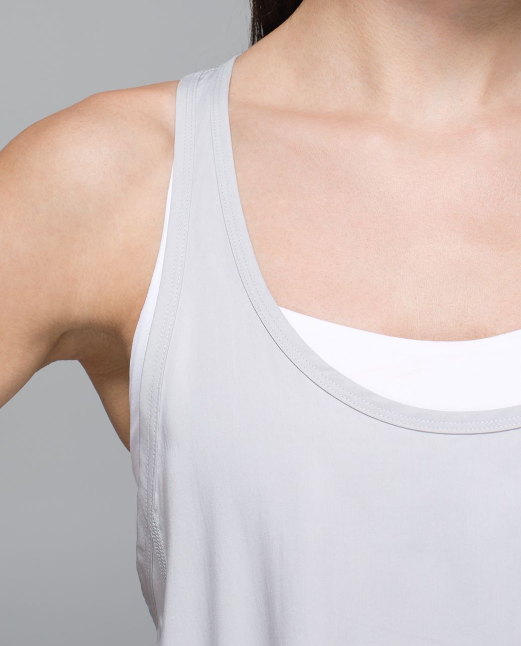 Lululemon Principle Tank - Silver Spoon