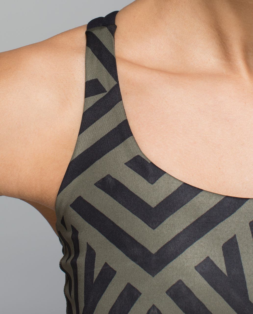 Lululemon Energy Bra - Chevron Shuffle Fatigue Green Black