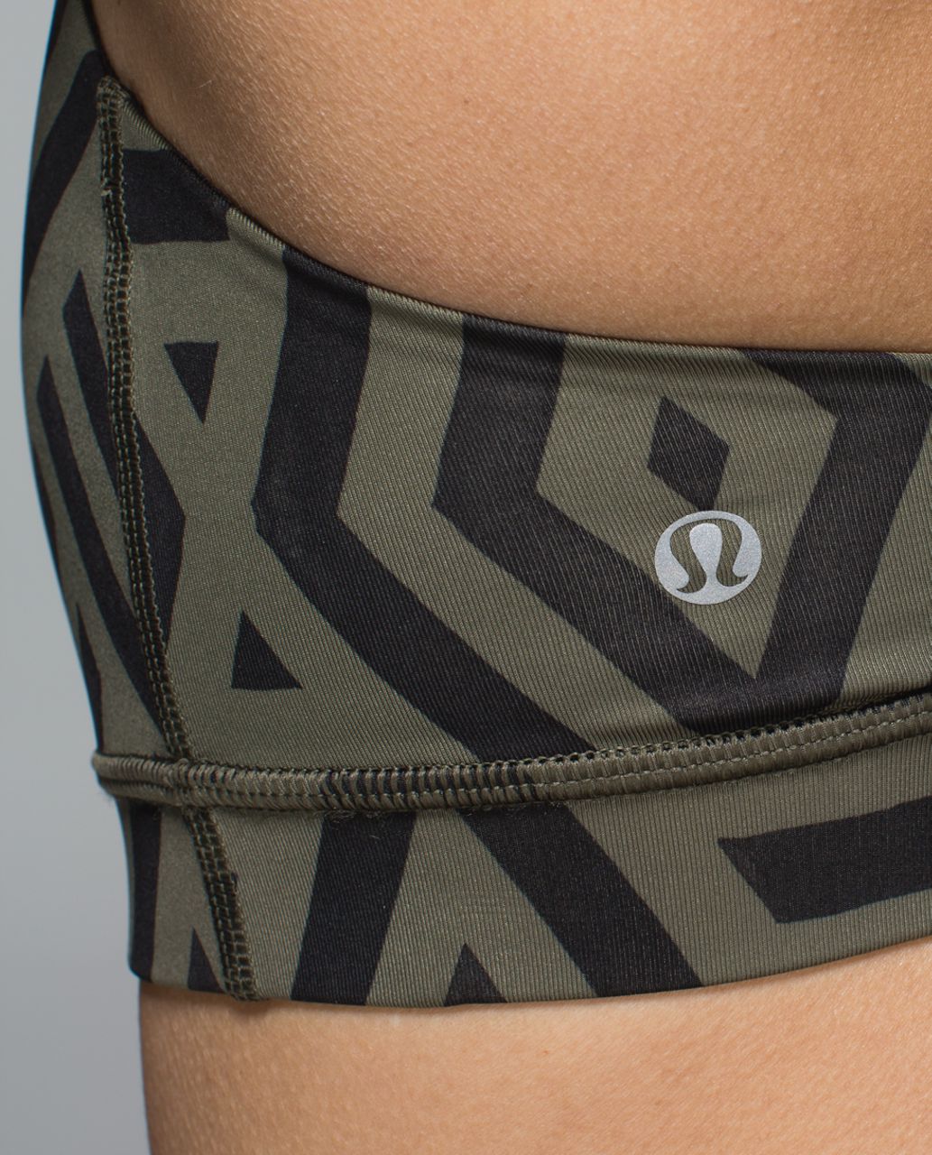 Lululemon Energy Bra - Chevron Shuffle Fatigue Green Black