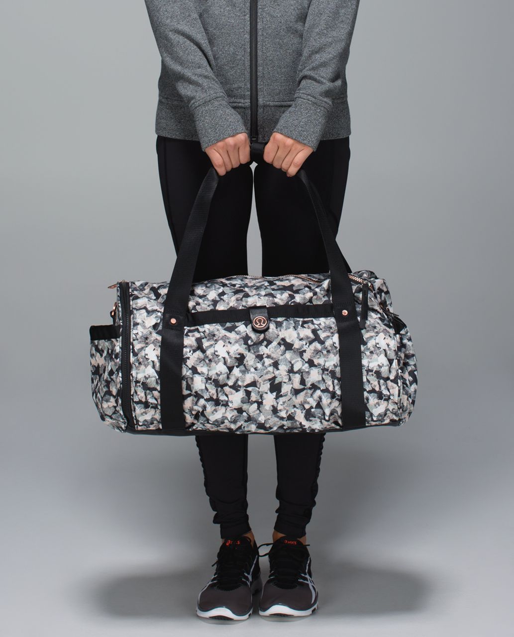 lululemon high mileage duffel