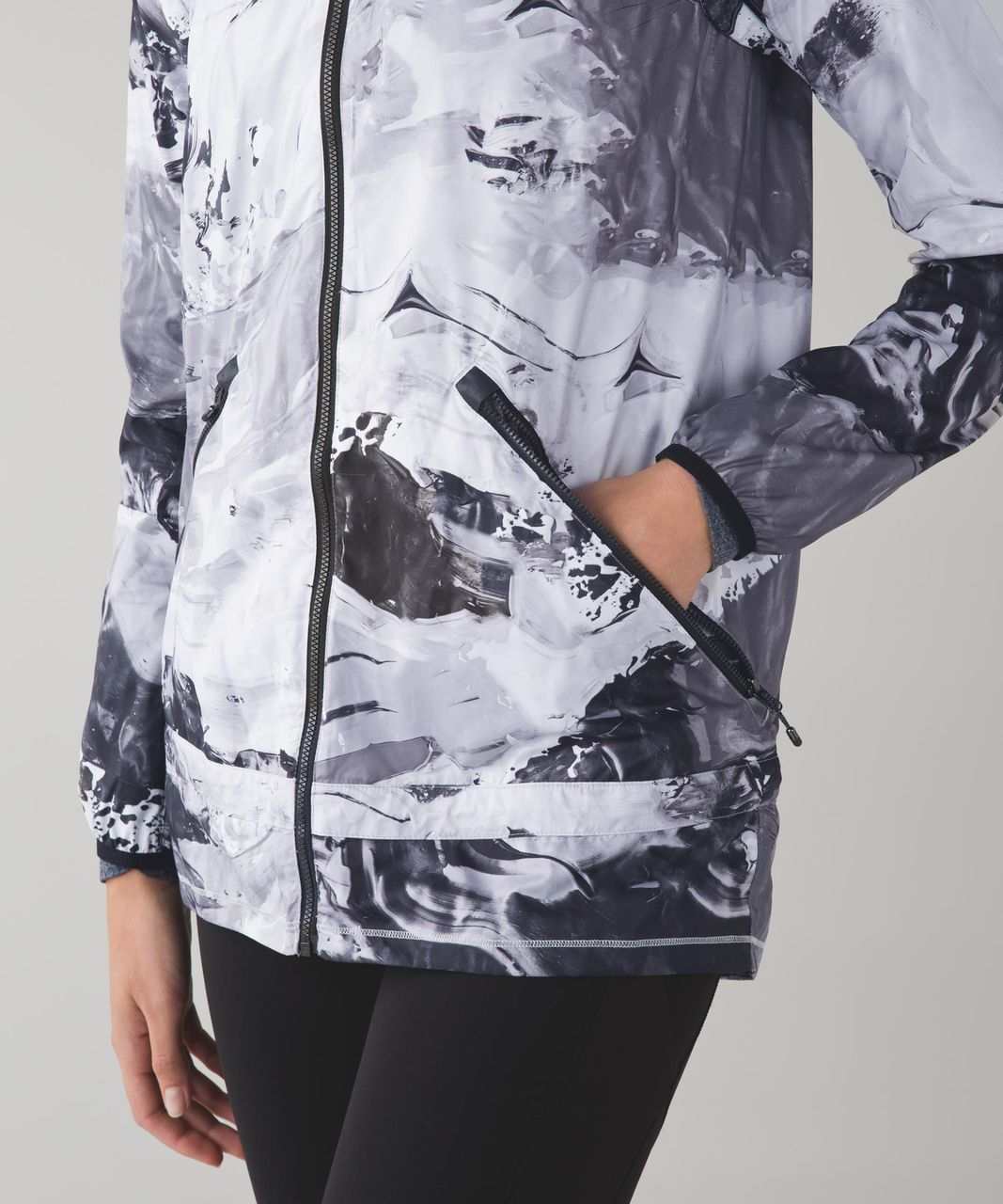 Lululemon Miss Misty Jacket II - Biggie Pigment Wave White Black