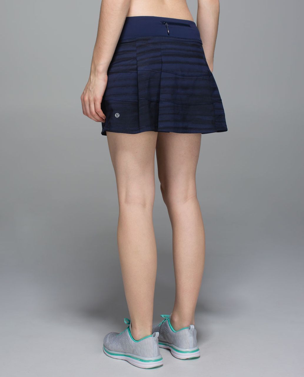 lululemon navy skirt