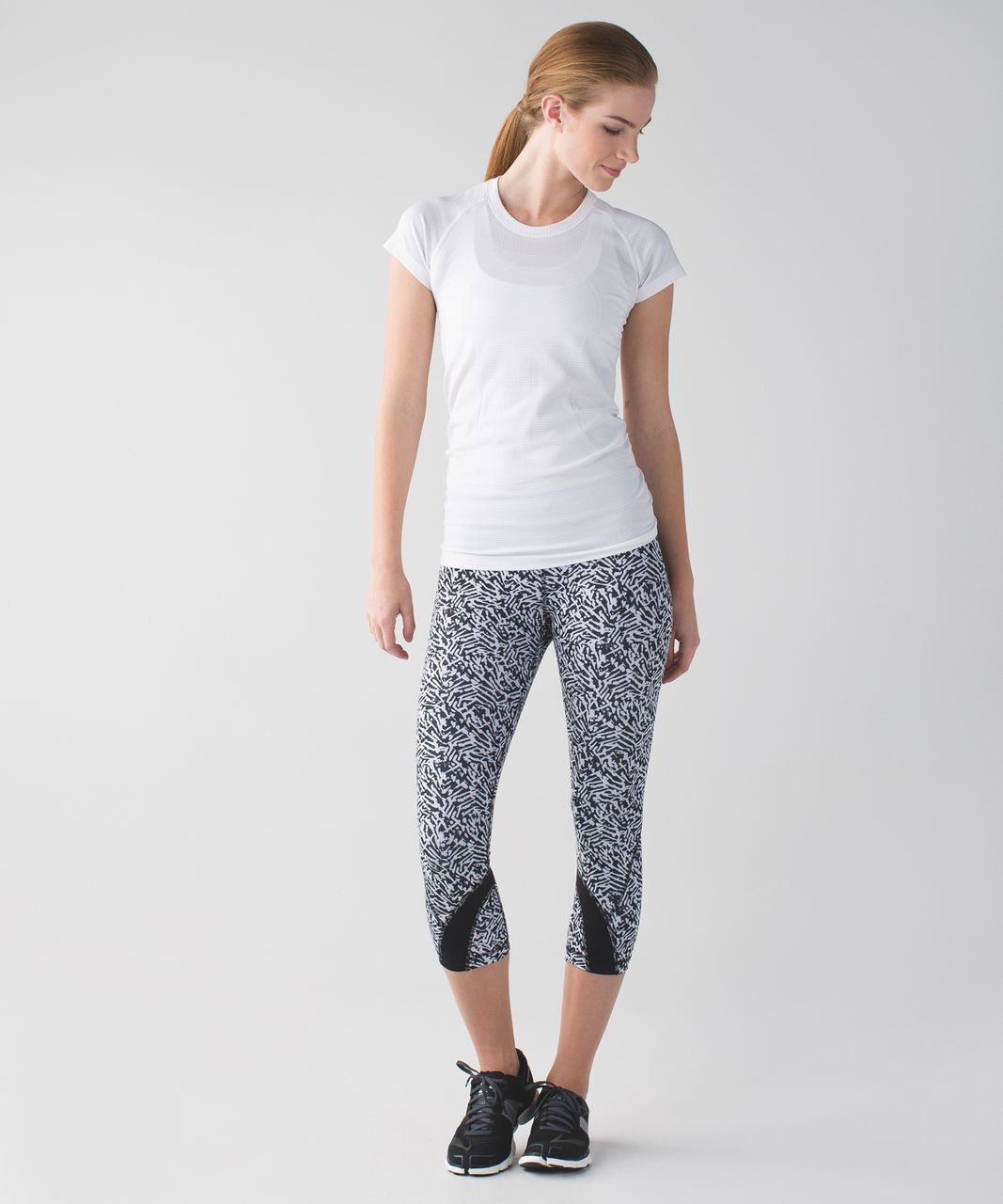 Lululemon Run: Inspire Crop II *All Full-On Luxtreme - Mini