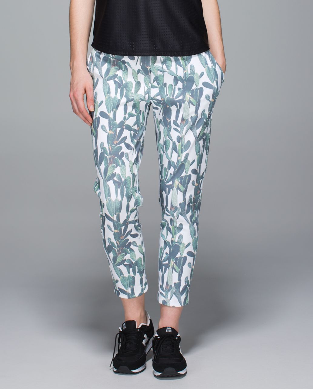 Lululemon Jet Crop *Slim Trouser - Mini Prickly Pear White Multi / White - lulu  fanatics