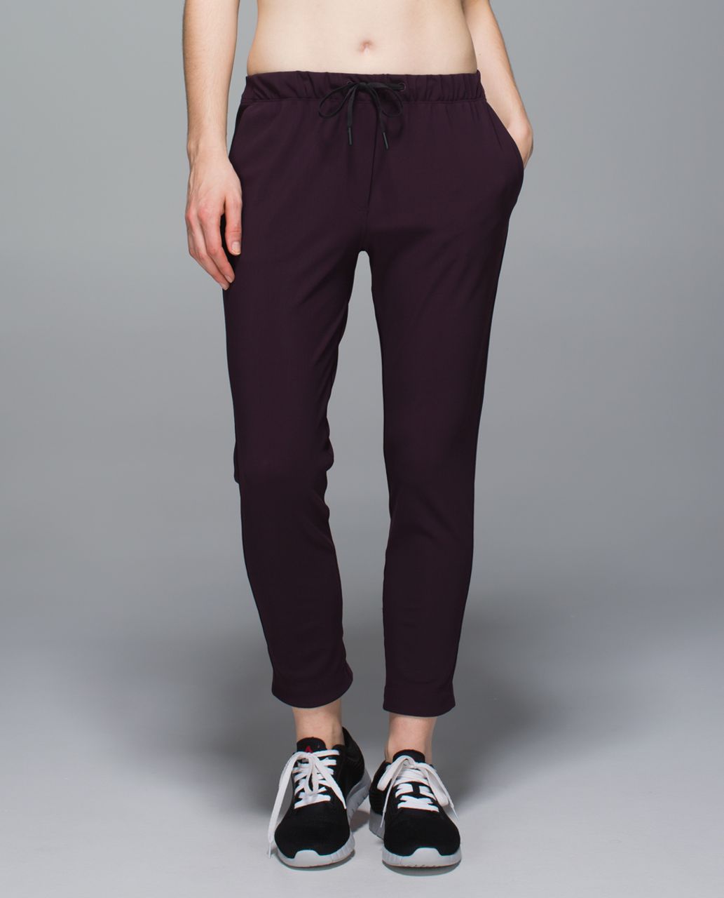 Lululemon Jet Crop *Slim Trouser - Black / Black - lulu fanatics