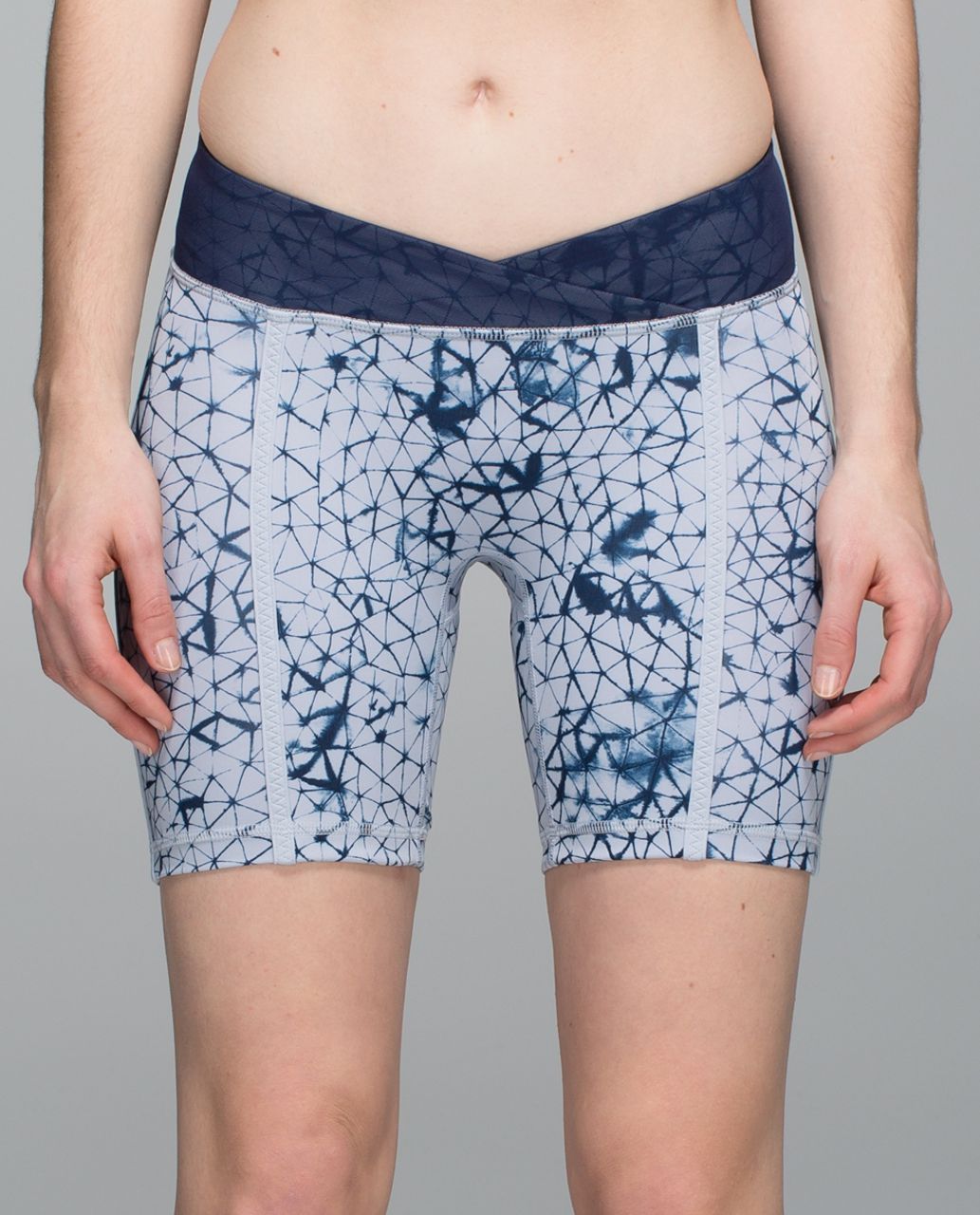 Lululemon Pedal Pace Short - Star Crushed Silver Fox Deep Navy / Deep Navy