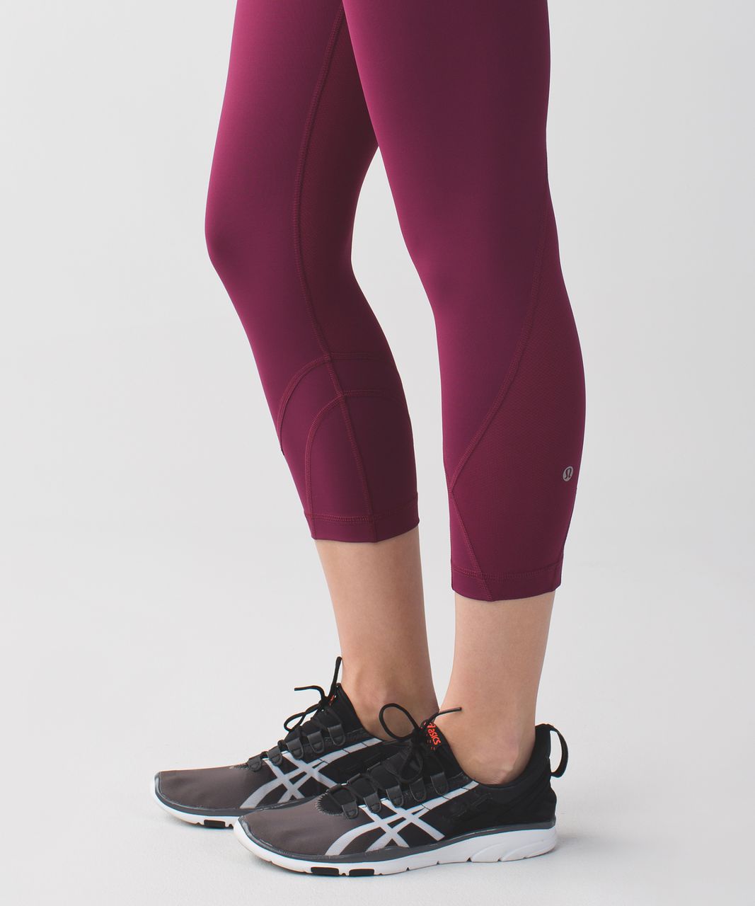 Lululemon Run Inspire Crop Activewear Compression Leggings Black/Purple  Stripes