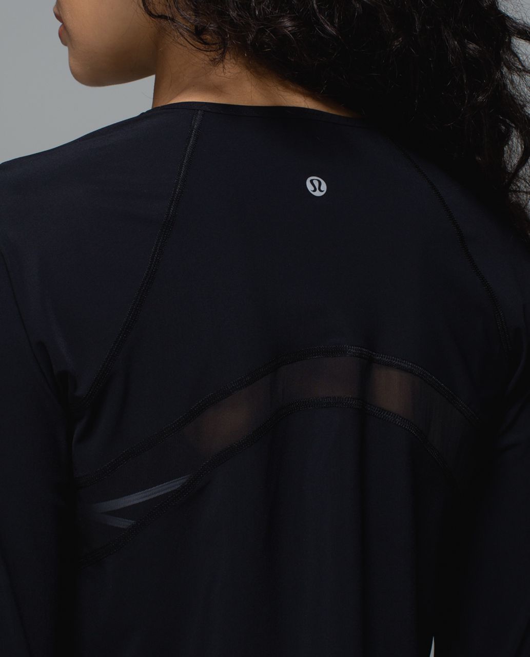 Lululemon Water:  Sun Runner Long Sleeve - Black