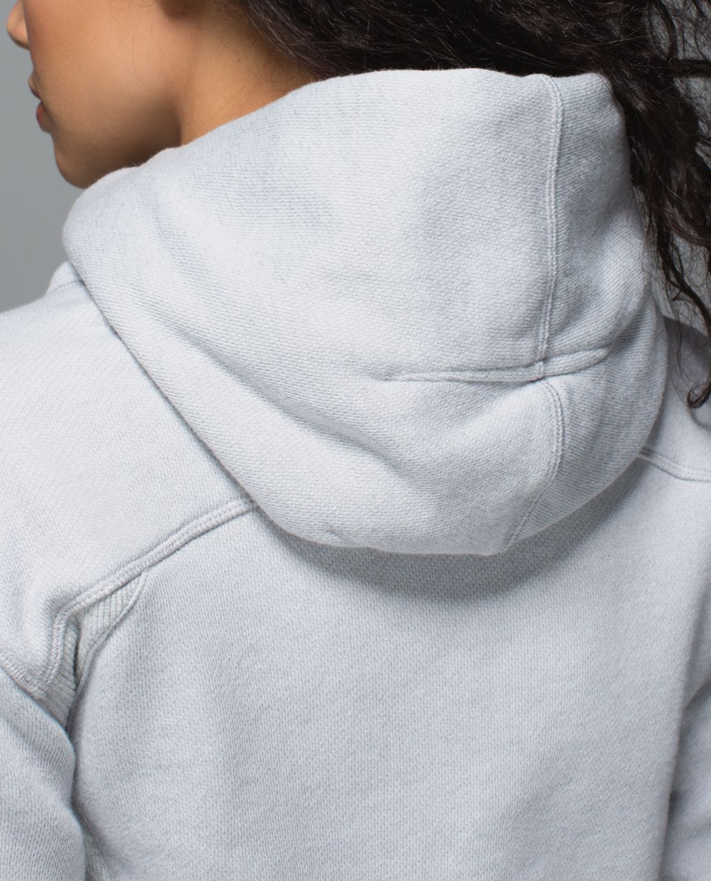 Lululemon On The Daily Hoodie - Heathered Silver Spoon / Heathered Light Grey