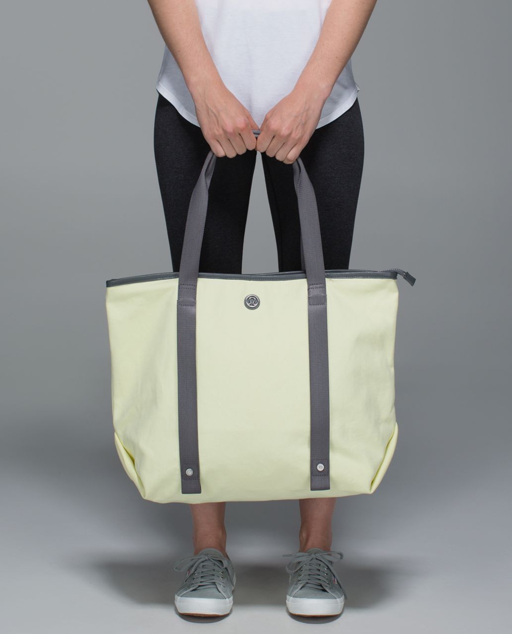 lululemon summer lovin tote