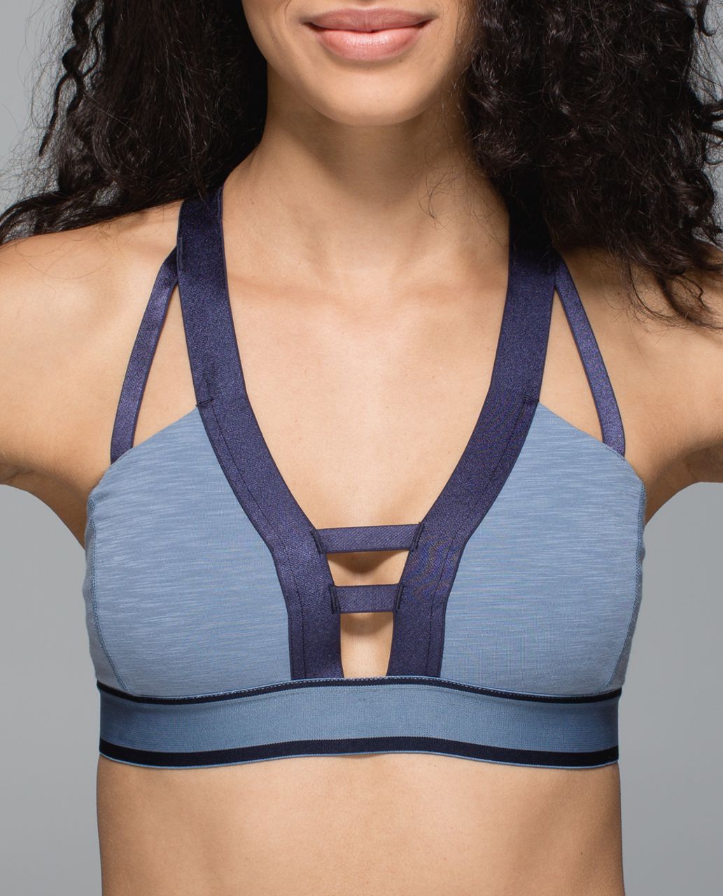 Lululemon Inner Essence Bra - Blue Denim / Naval Blue