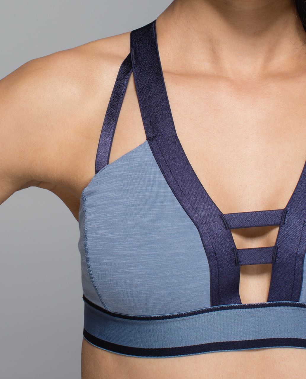 Lululemon Inner Essence Bra - Blue Denim / Naval Blue