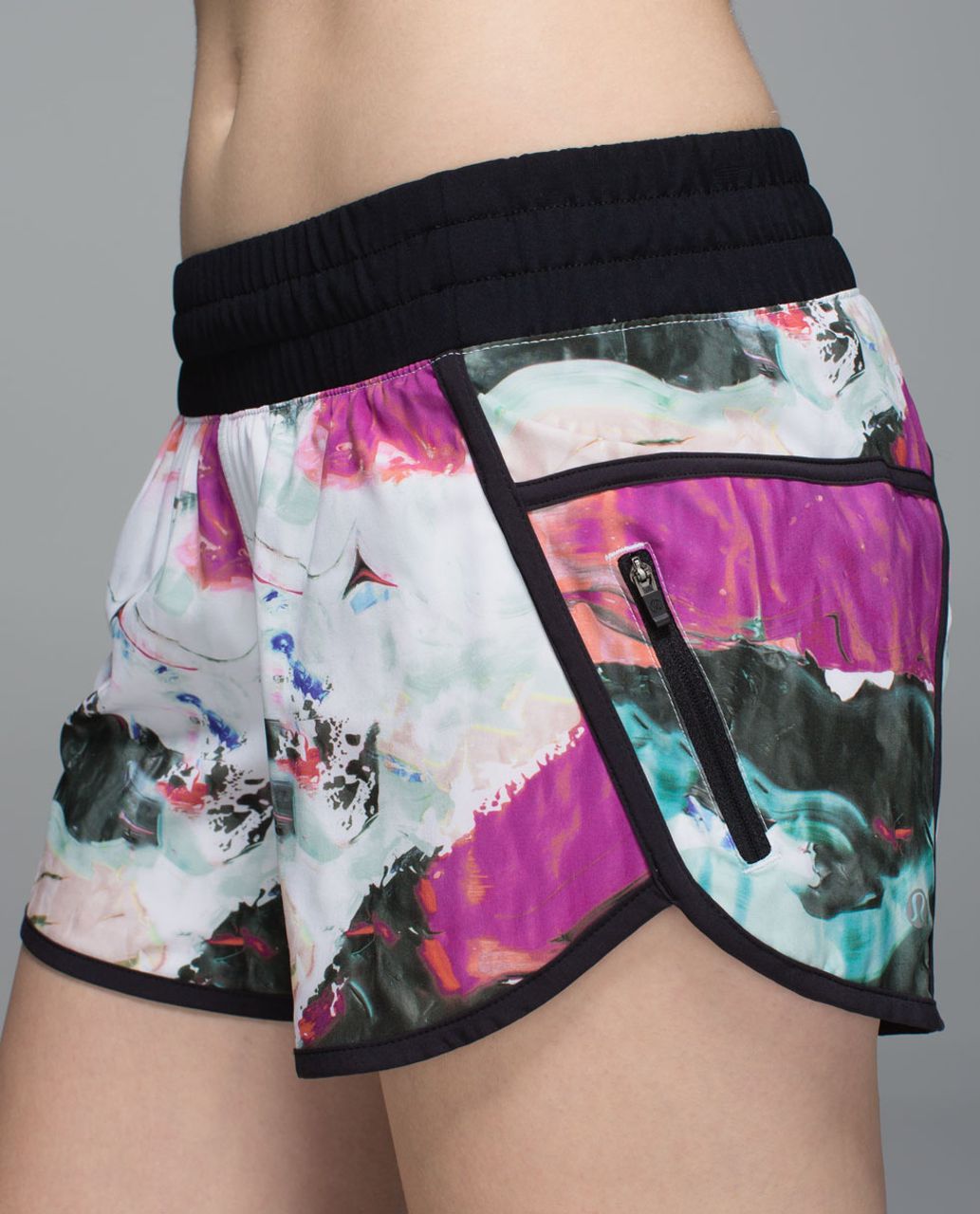 Lululemon Tracker Short III *4-way Stretch - Pigment Wave Multi / Black