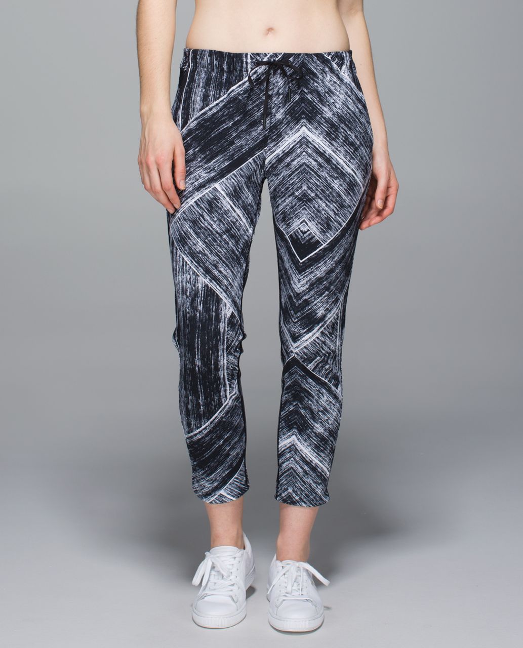 Lululemon Jet Crop Slim - Heathered Herringbone Heathered Black