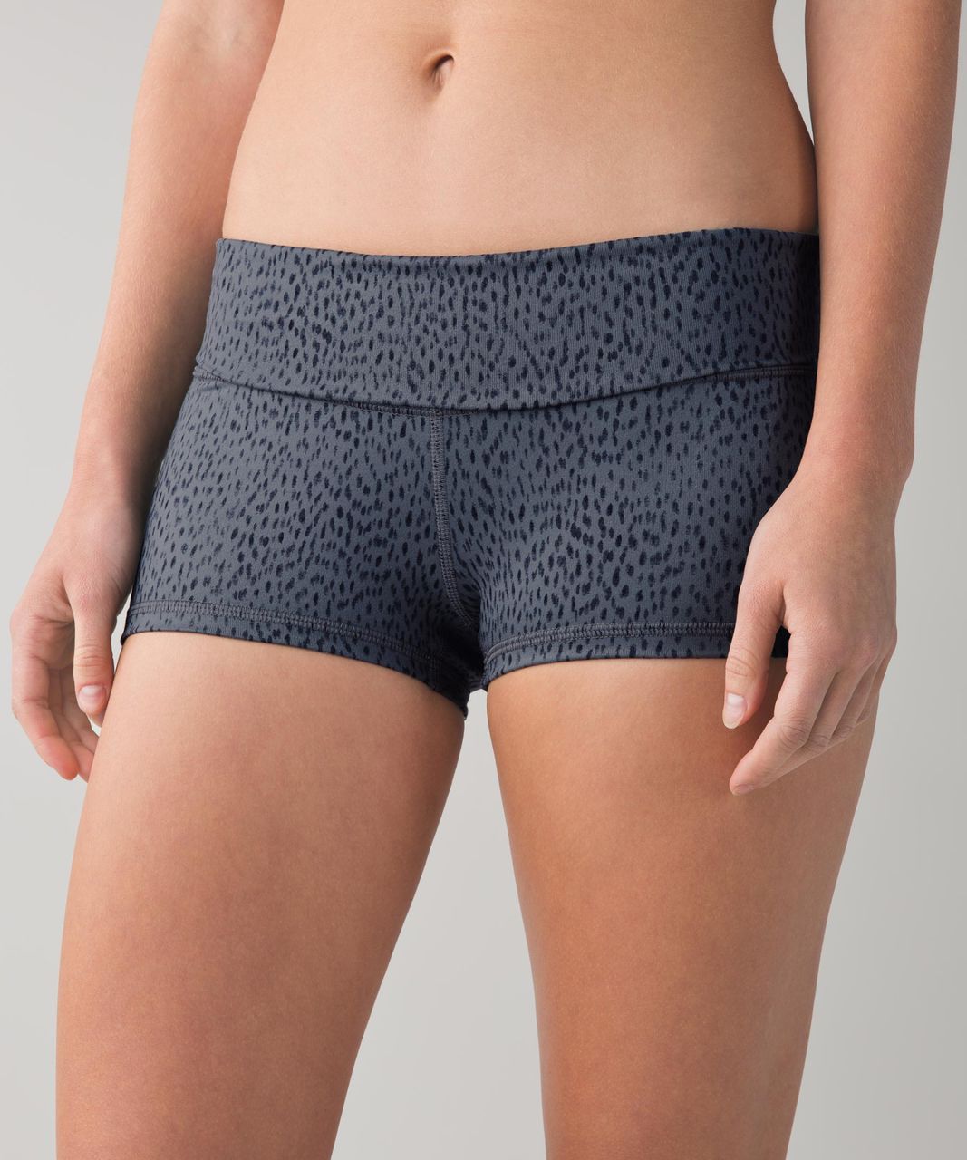 Lululemon Boogie Short (Roll Down) - Dottie Dash Slate Black