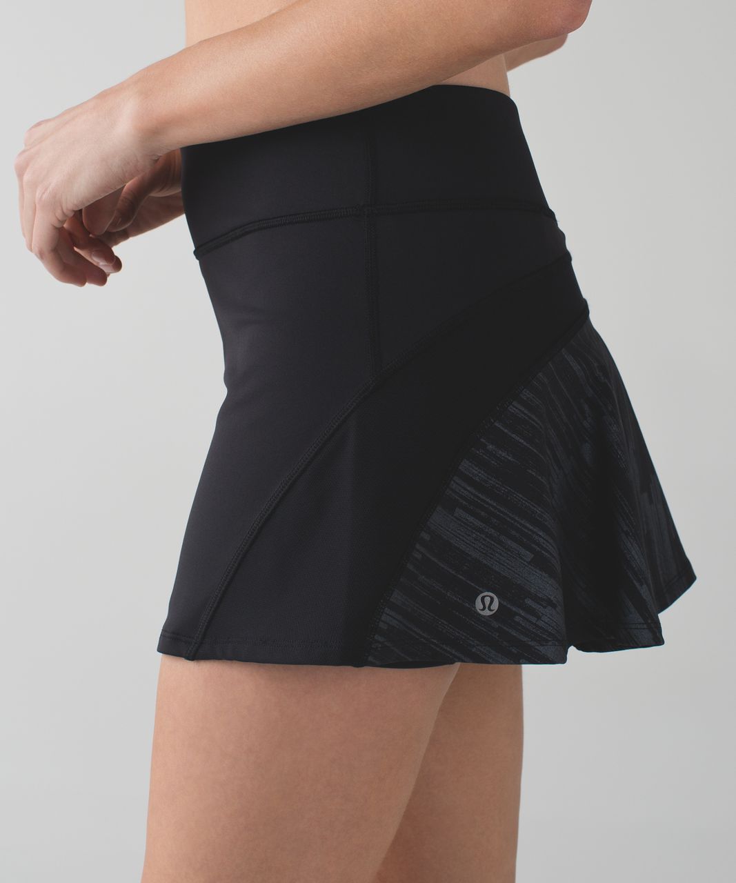 Lululemon Ace Skirt - Black / Scratch Match Black Multi