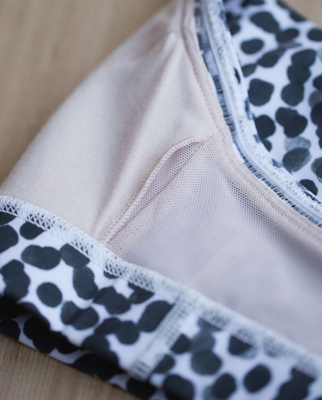 Lululemon Straight Up Bra - Ace Spot White Black / Dottie Dash White Black