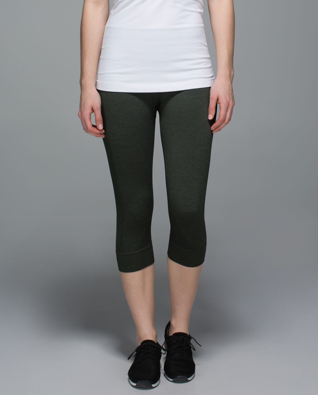 Lululemon Seamlessly Street Crop Compression Leggings Heather Gray 8